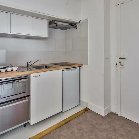 Nice Studio Near The Eiffel Tower Paris